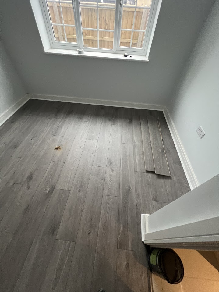 Grey Oak Bedroom Flooring