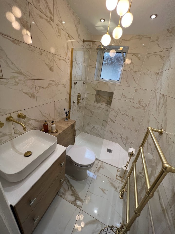 Marble & Gold Suite